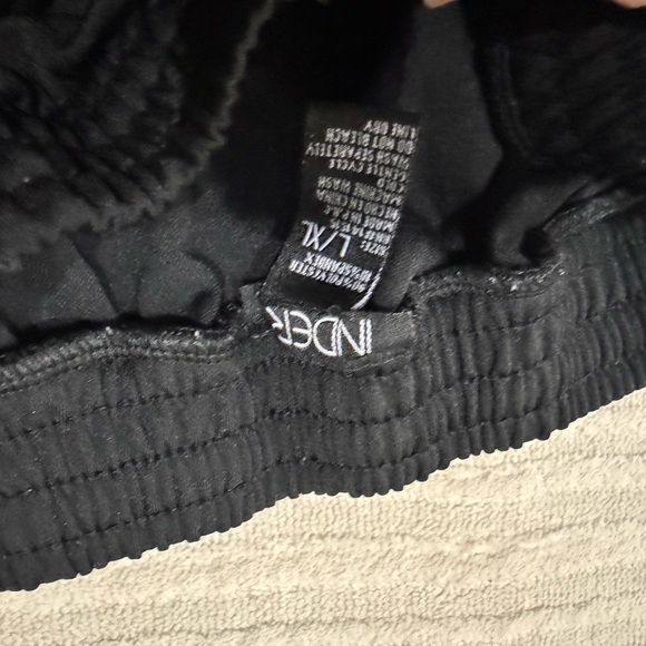 Joggers - Picture 2 of 2